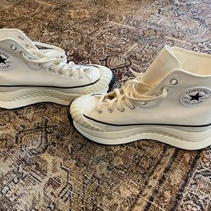 BRAND NEW White Chuck Converse 70’s size 9